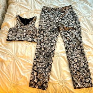 Express Women’s 2pc set